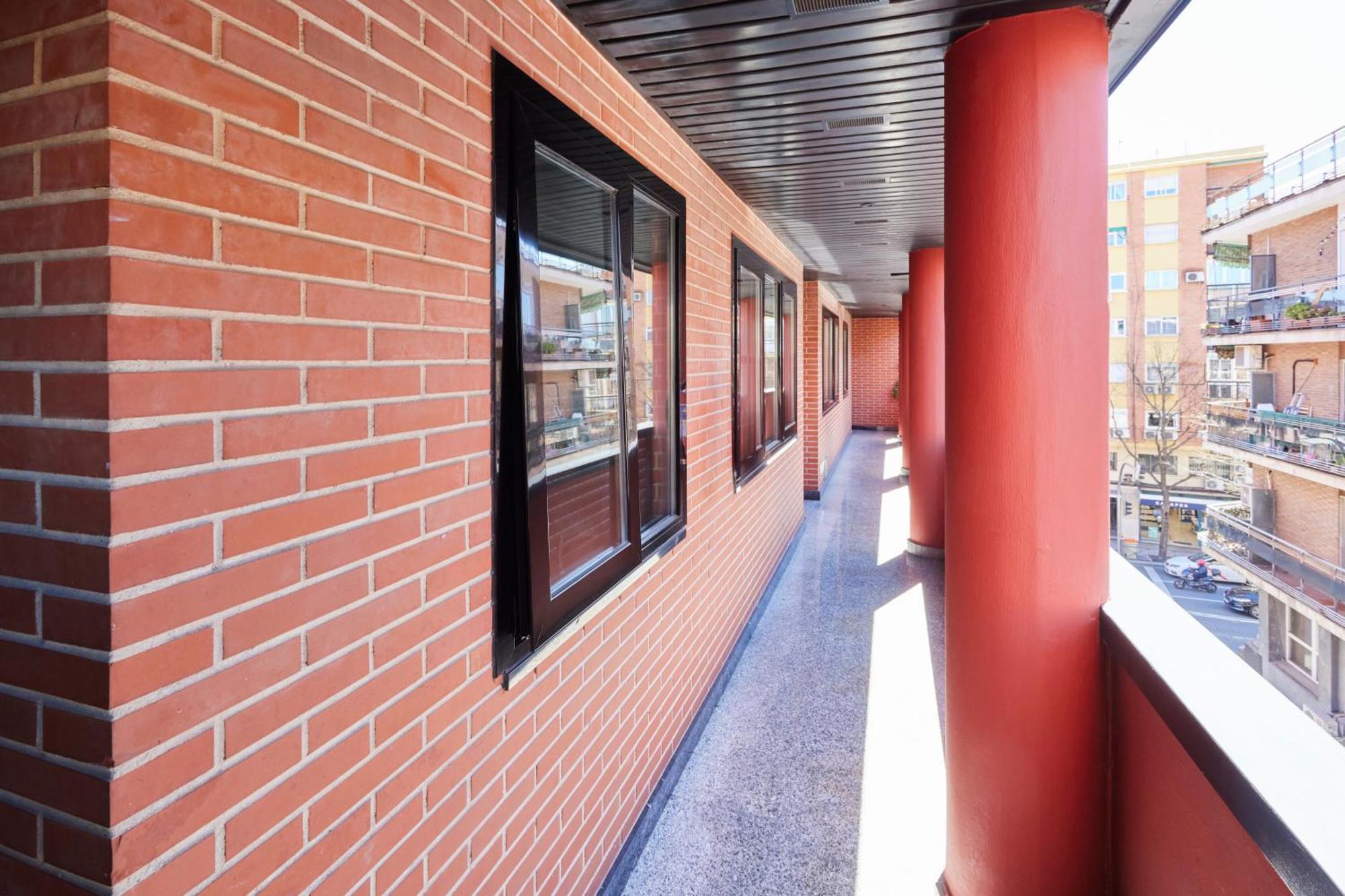 Alojamiento Santa Rosa Madrid Exterior photo